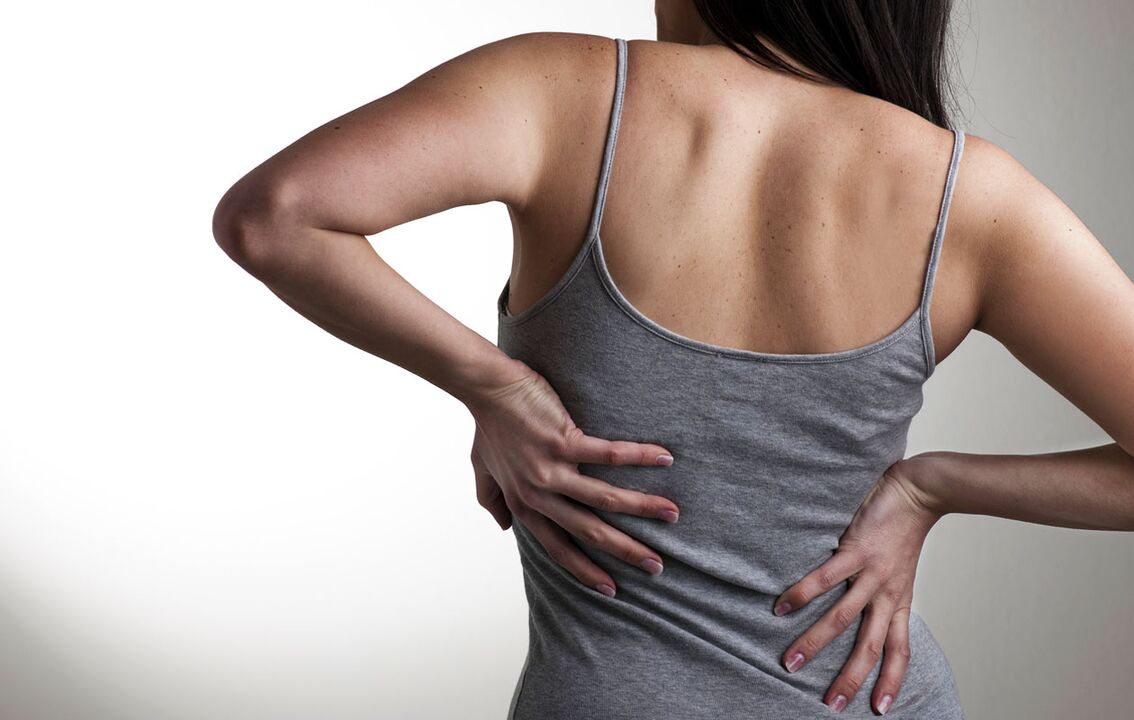 bolečine v hrbtu s prsno osteohondrozo fotografija 1