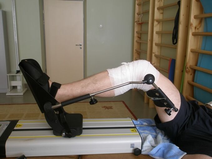 rehabilitacija po operaciji zaradi bolečin v kolenu